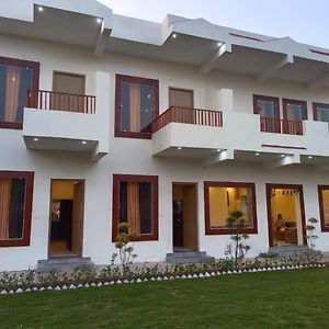 Lee Corbett Resort